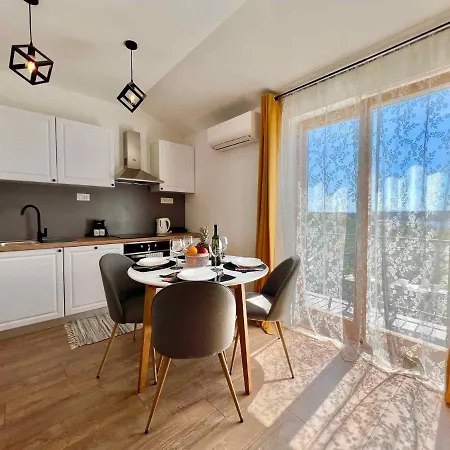 Apartment In 43364