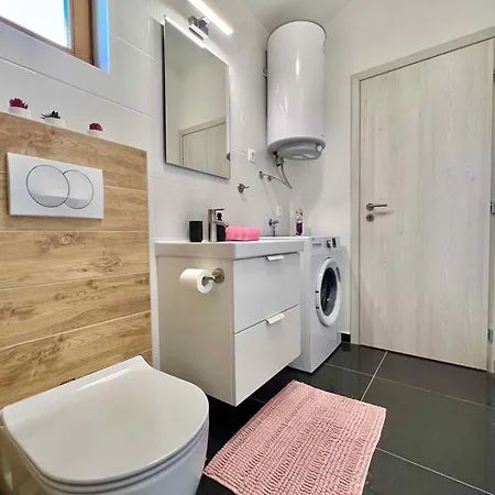 Apartment In 43364