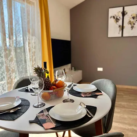 Apartment In 43364 Jadranovo